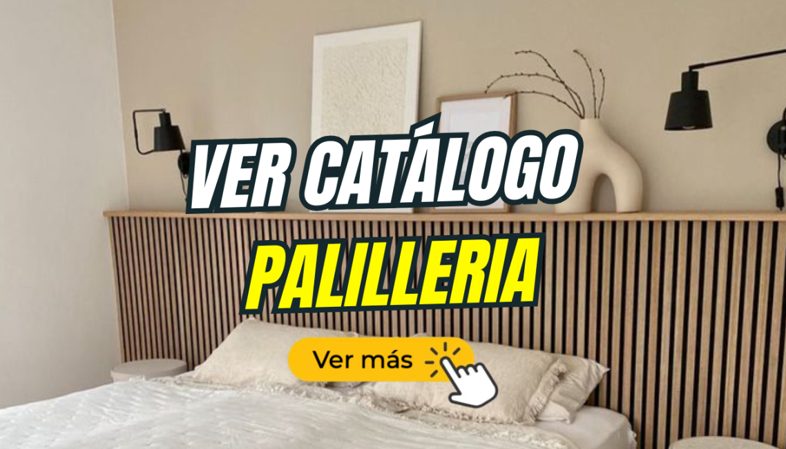 Catálogo de Palilleria decorativa Habitación moderna con cama, cabecero de madera y lámparas elegantemente decoradas.